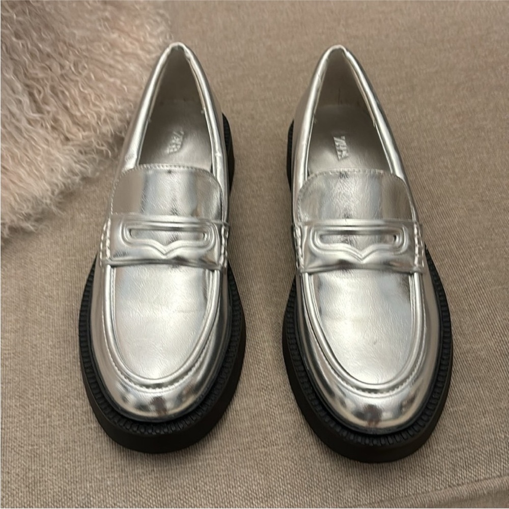 Zara loafers - NWOT ❤️